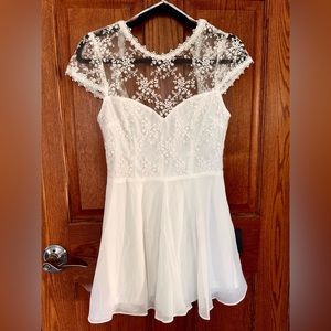 Lulus romper dress 🕊️